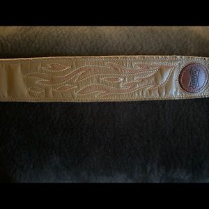Leather guitar strap. Brand new. Genuine leather